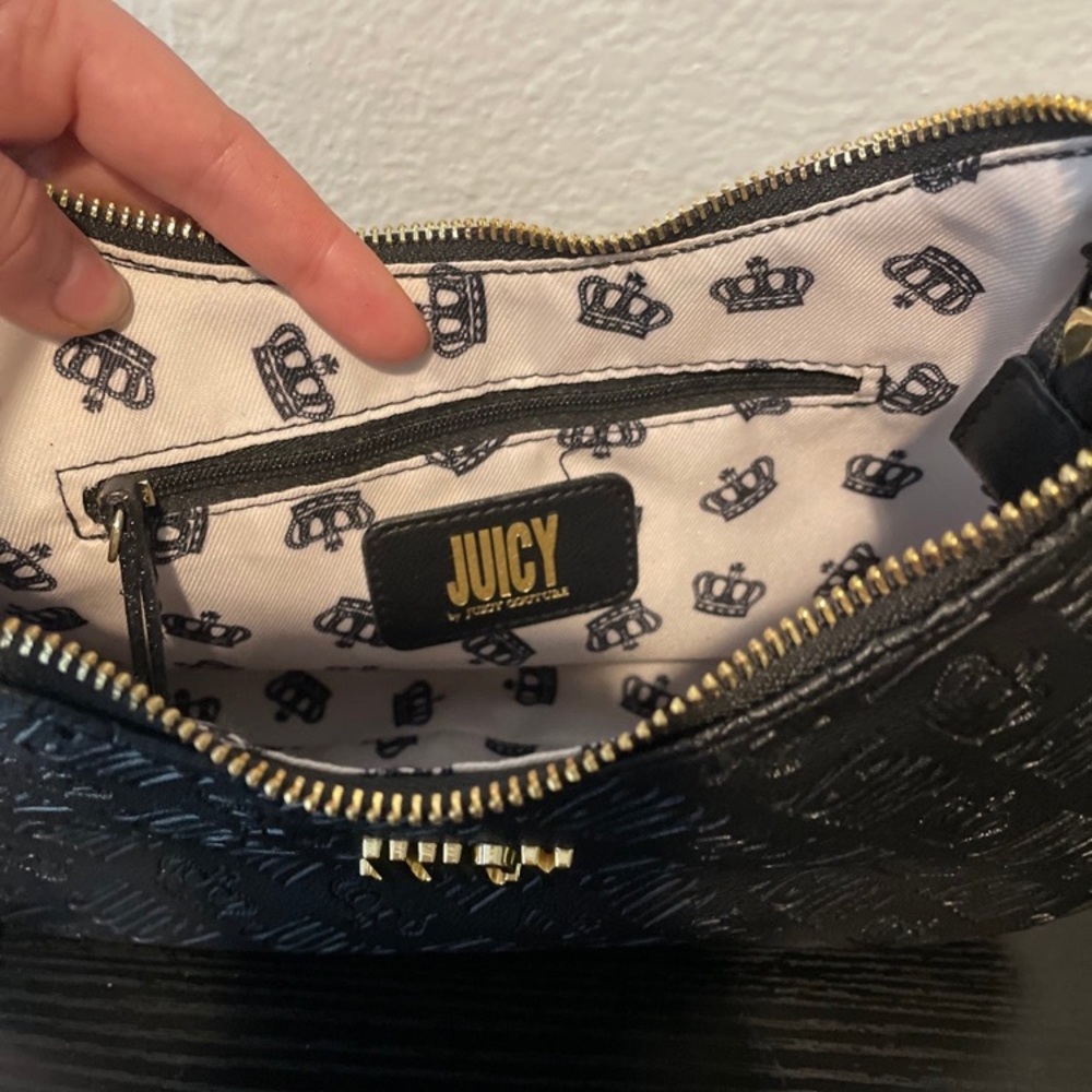 Purse - Picture 2 of 3